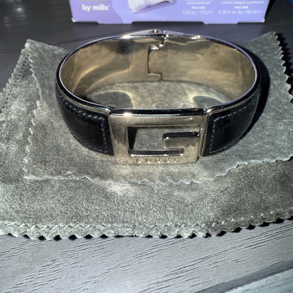 Gucci bangle bracelet